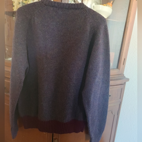 Vintage Geometric Pattern Sweater - Picture 4 of 4